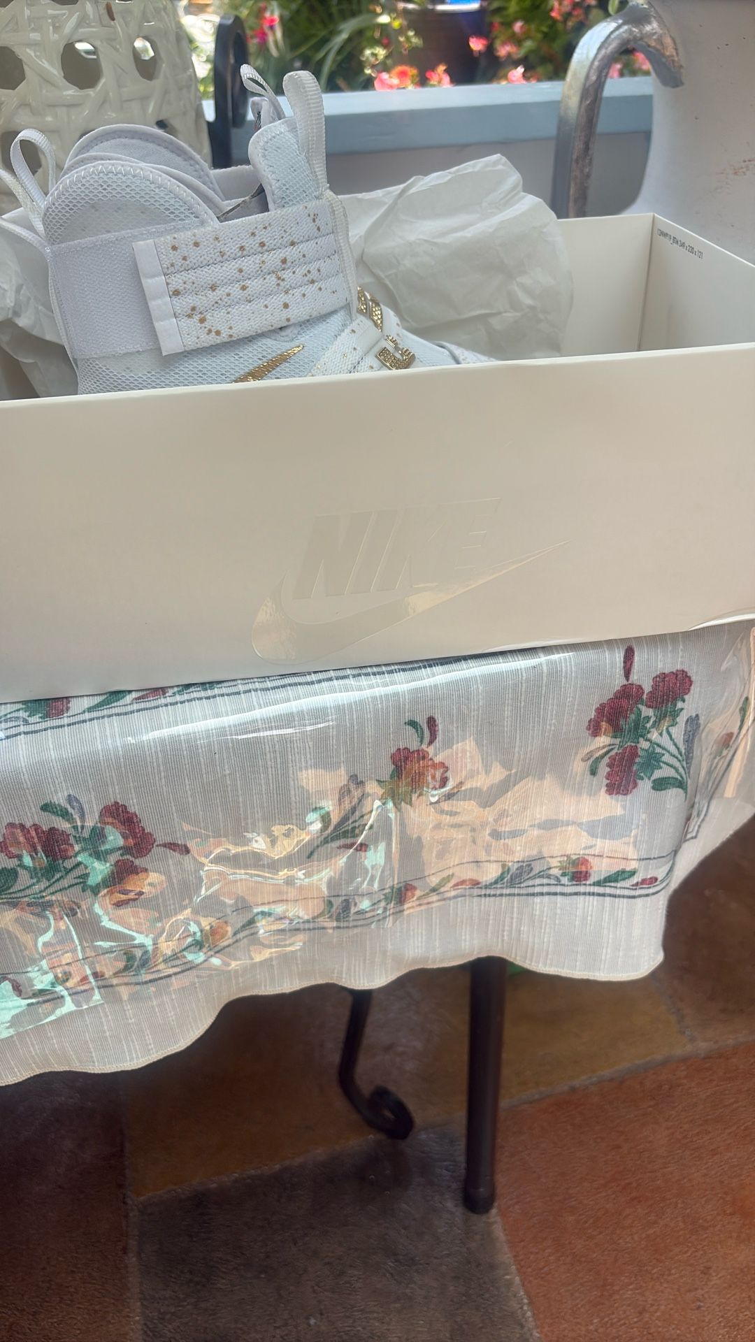 White Nike Basketball Tennis Shoes