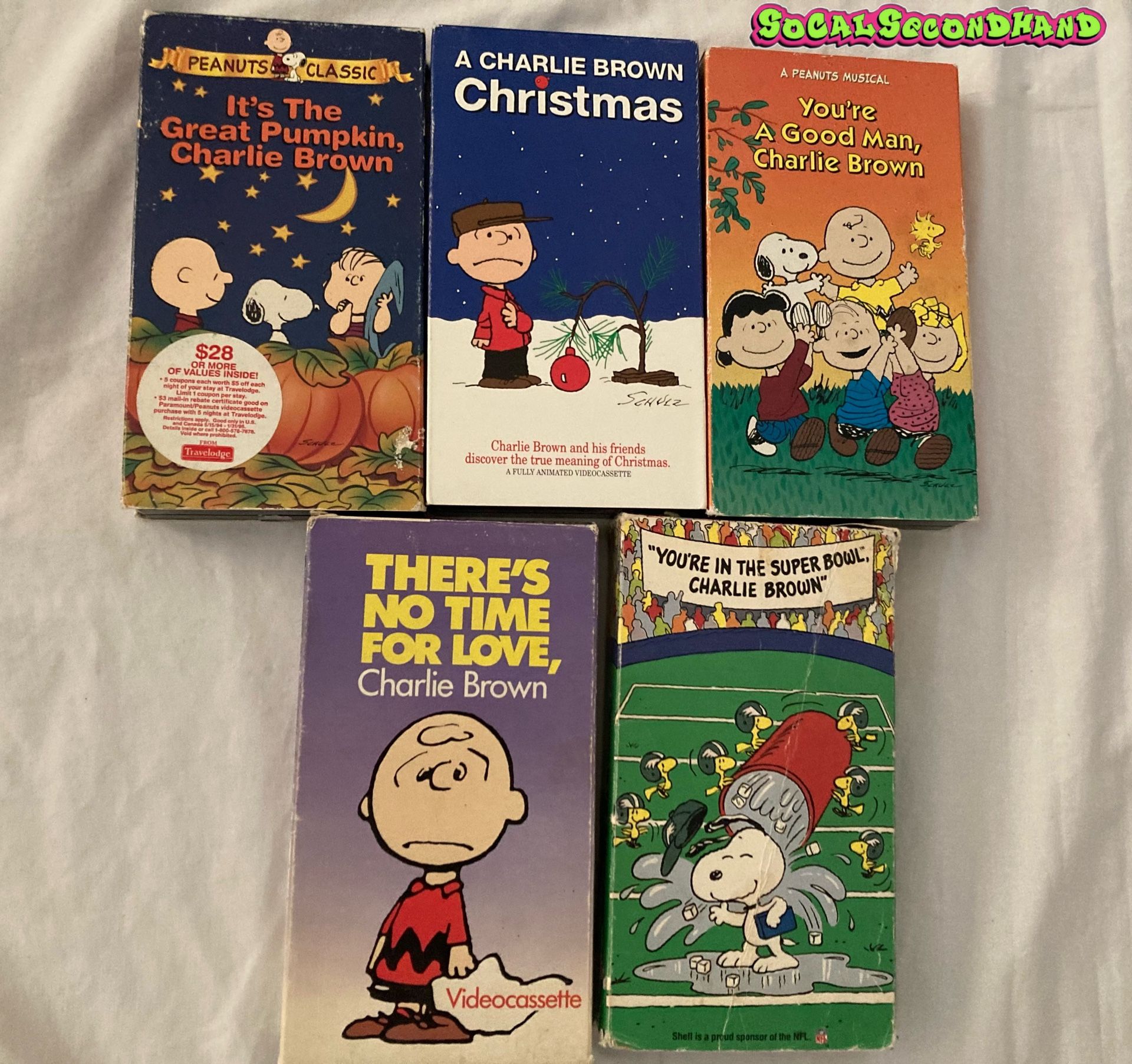 Charlie Brown 5 Film vintage VHS Lot including NFL Your In The Super Bowl Charlie Brown,A Charlie Brown Christmas , It’s The Great Pumpkin Charlie Bro