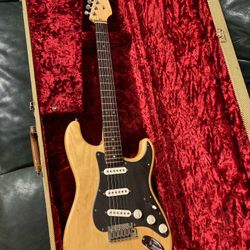 1998 Fender Deluxe Stratocaster 