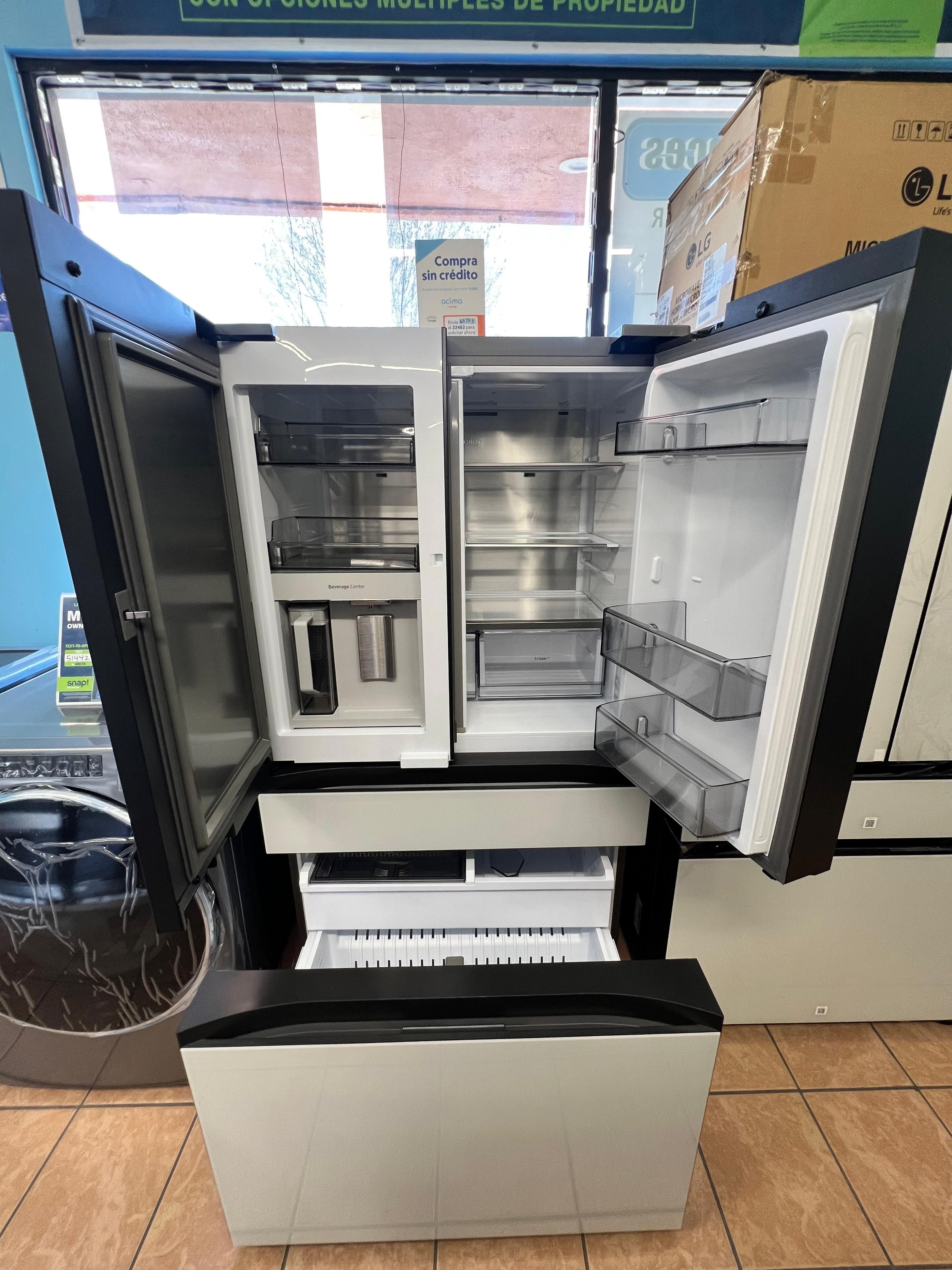 Samsung Bespoke 23 Cu Ft 4 French Door Smart Refrigerator With Beverage Center In White Glass Counter Depth