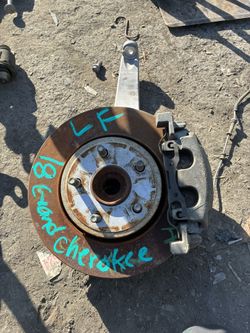 2018 Jeep Grand Cherokee Left Front Spindle