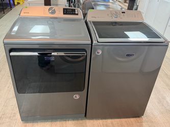 Maytag Bravos XL Washer and Dryer Set