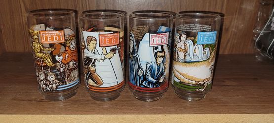 Star Wars Burger King Glasses. Mint Condition! for Sale in Orlando