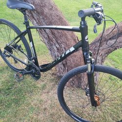 Giant Cypress Hybrid Bike 