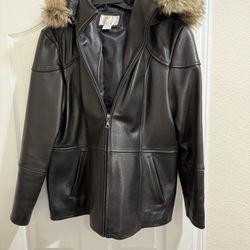 ***Worthington Women’s Leather Jacket***
