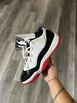 Jordan 11 Retro Low Concord Bred