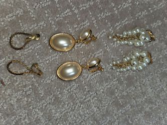 Vintage Dangle Clip Earrings