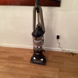 Shark very good condition works perfect