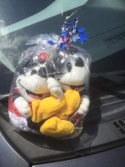 Mickey and Minnie in gift bag new