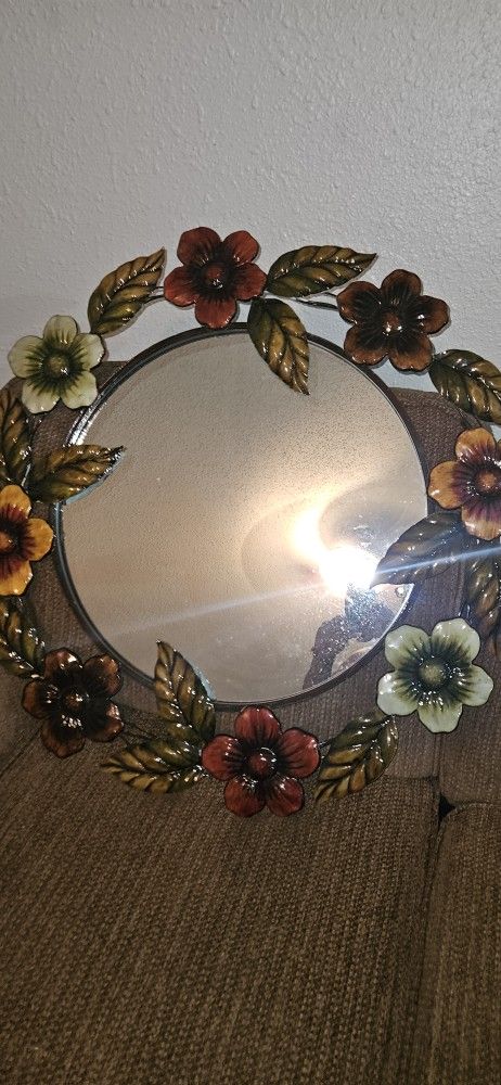 MIRROR KIRKLAND