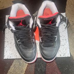 JORDAN 4 RETRO 
