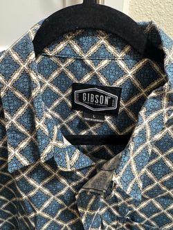 Gibson Trading Company Button-Up Shirt Size L