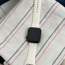 Apple Watch SE 