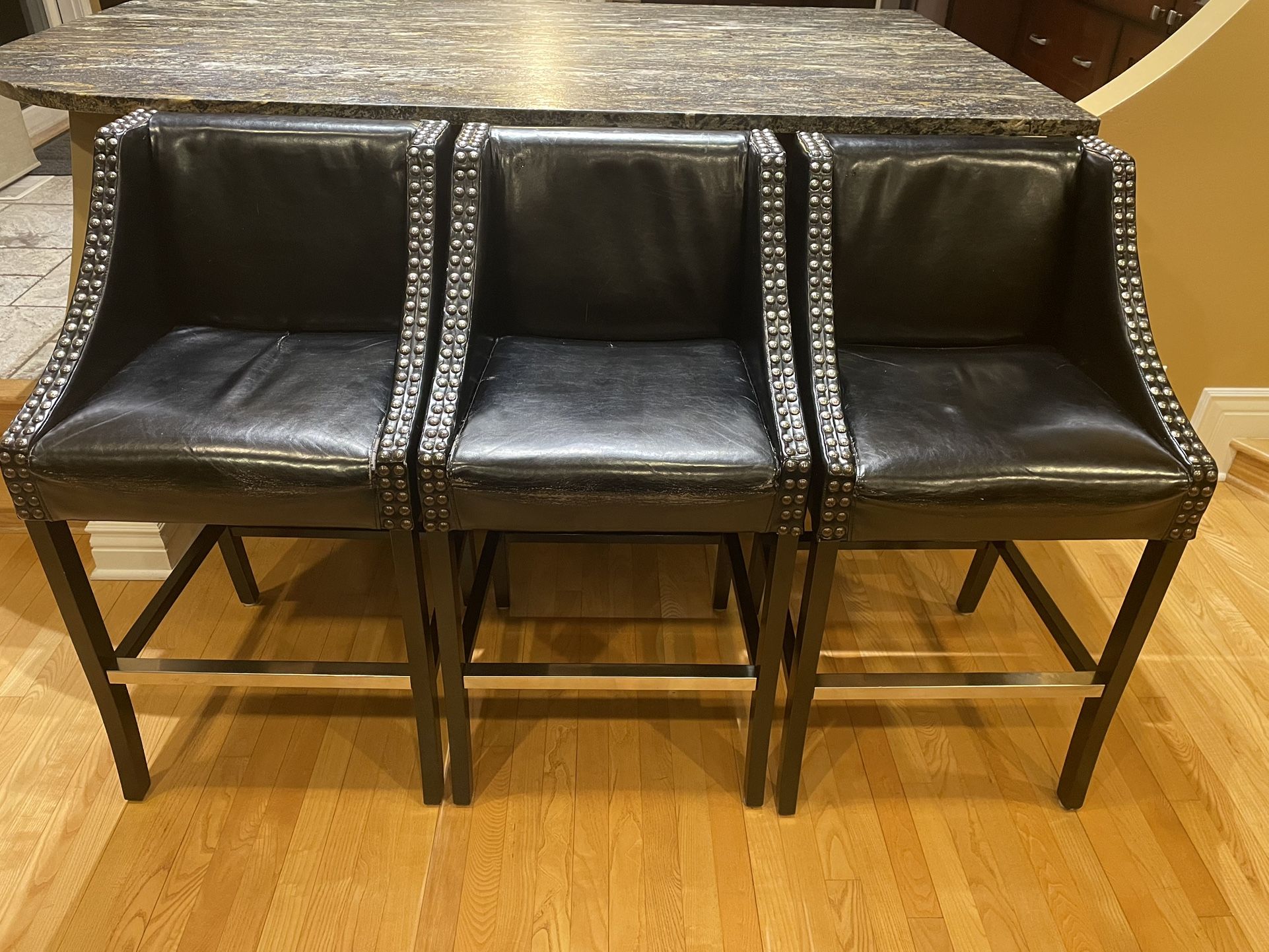 Bar Stools. Counter Hight.