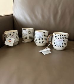 Set of 4 NEW Polka Dot Ceramic Mugs