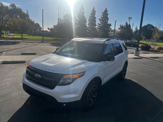 2015 Ford Explorer