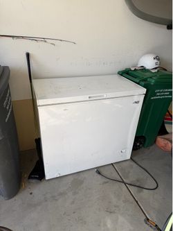Chest freezer 36x30x18