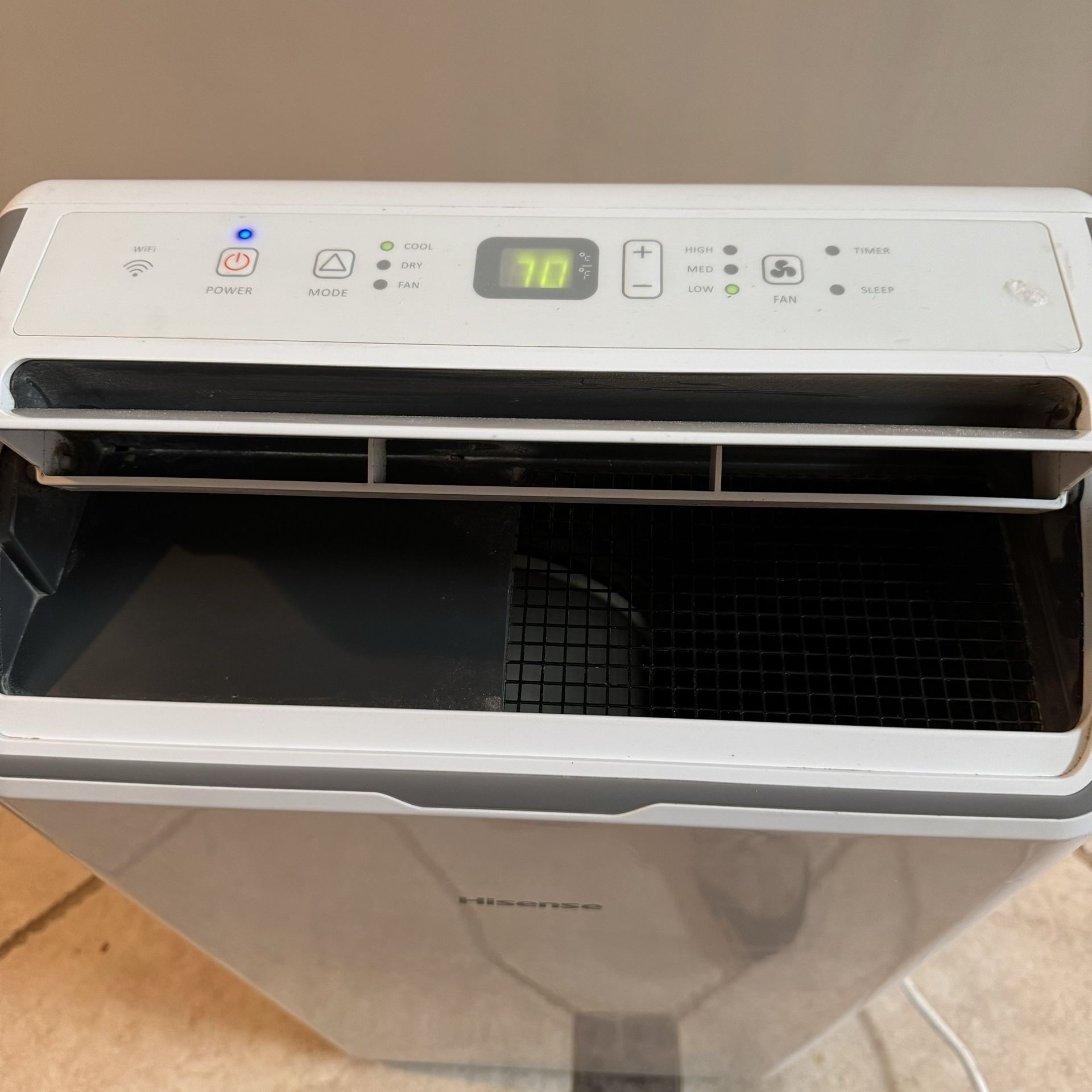 Hisense 12,000 BTU WiFi Portable Air Conditioner, Dehumidifier, Fan With Remote Controller