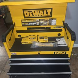 Dewalt  4-Drawer Top Tool Chest
