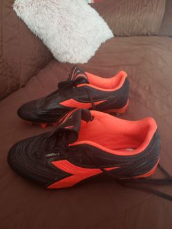Soccer  Shoes