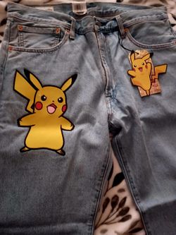LEVI'S x POKEMON 551Z Authentic Straight Leg Jeans Pikachu 36x32 Denim
