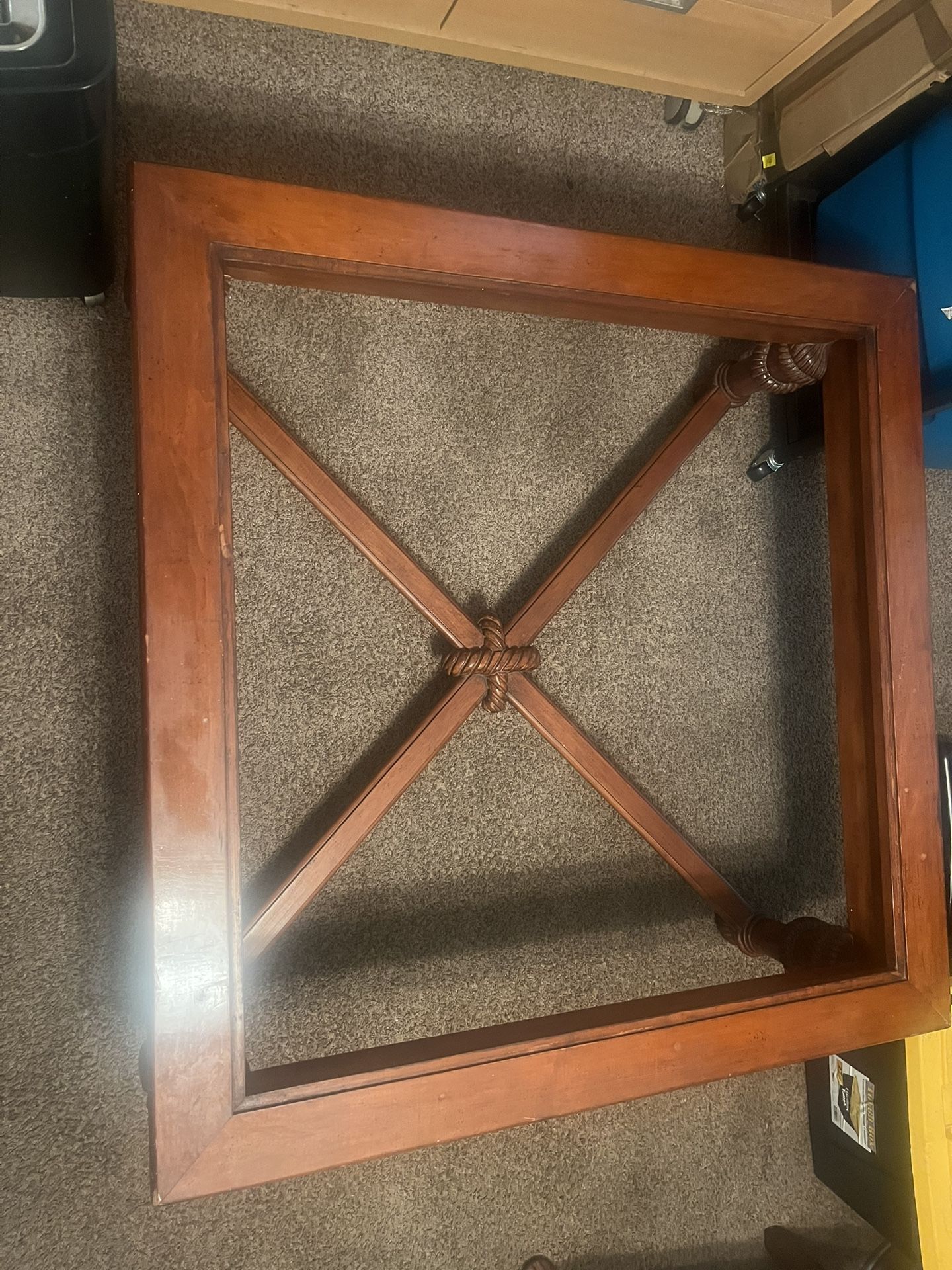 Coffee Table With The Glass 