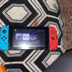 Nintendo Switch 
