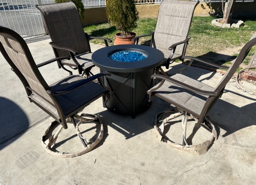 Brand New Patio Set Fire Pit Propane