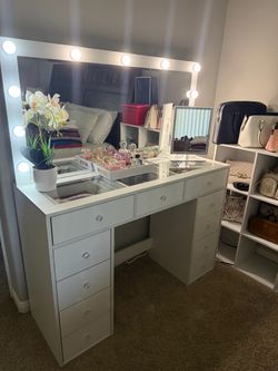 Vanity Desk Vanity with Mirror