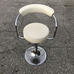 Barstool
