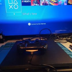 PS4 with 1 Controller 