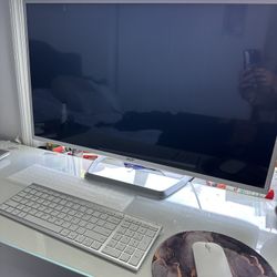 White Monitor
