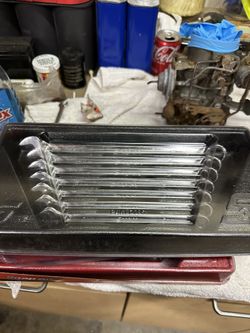 Snap on wrench set