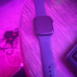 Selling Apple Watch My For 100$
