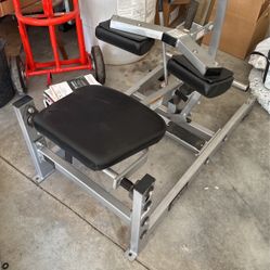 Hammer Strength Calf Raise Machine