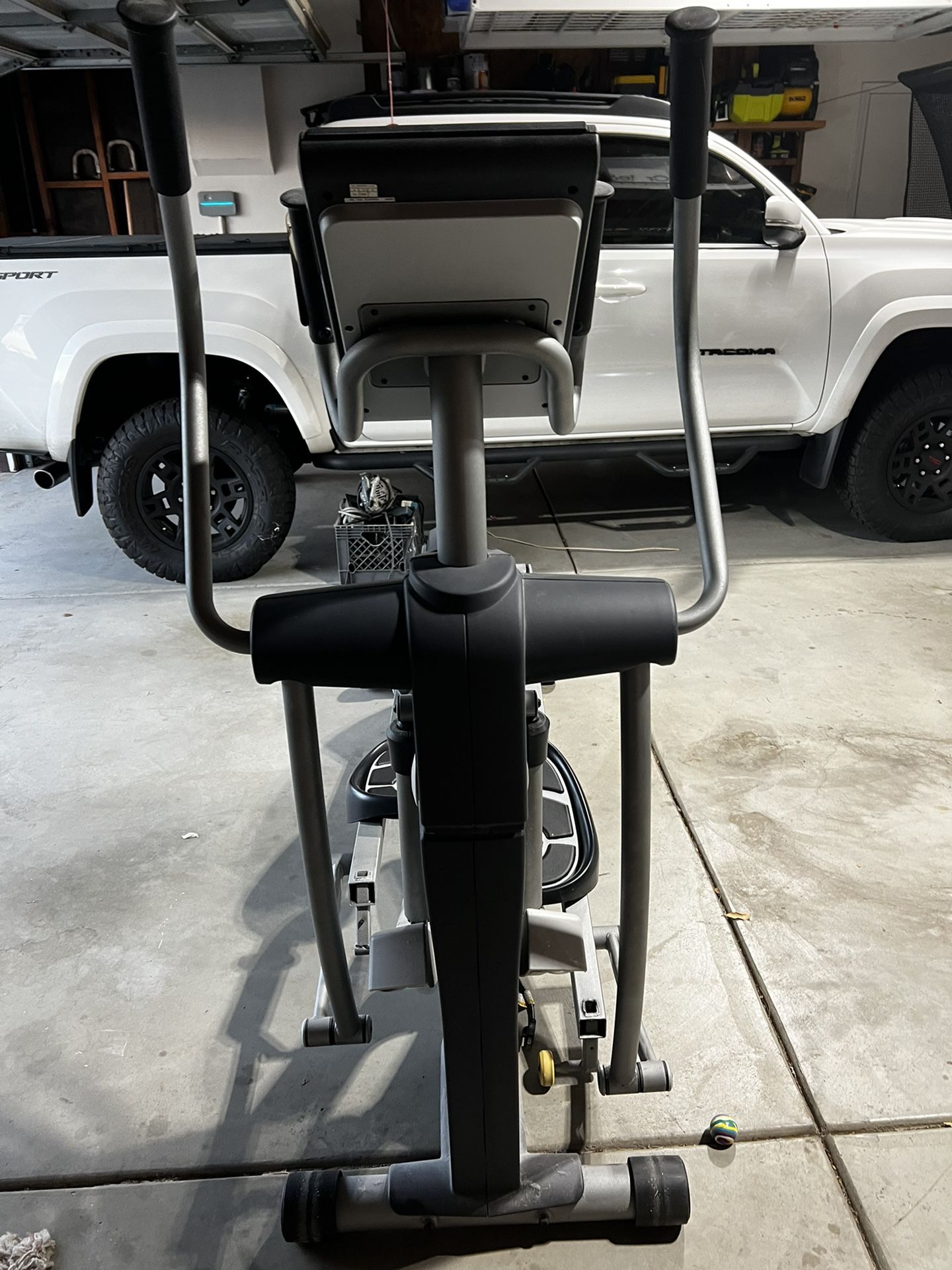 NordicTrack Pathfinder Elliptical for Sale in Escondido, CA OfferUp