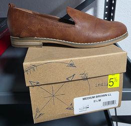 Women's dress shoes 5.5