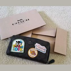 Authentic coach Disney minnie mouse acordian wallet