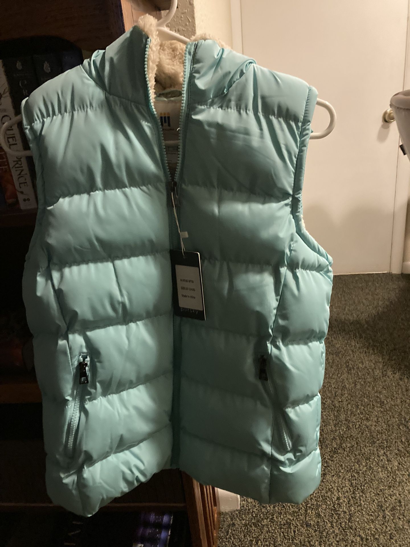 Aqua Girl’s Puffer Vest