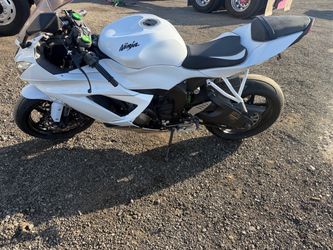 Kawasaki zx6r