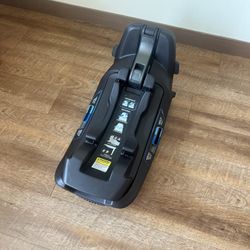 2023 Nuna Pipa base RX for Car seat 