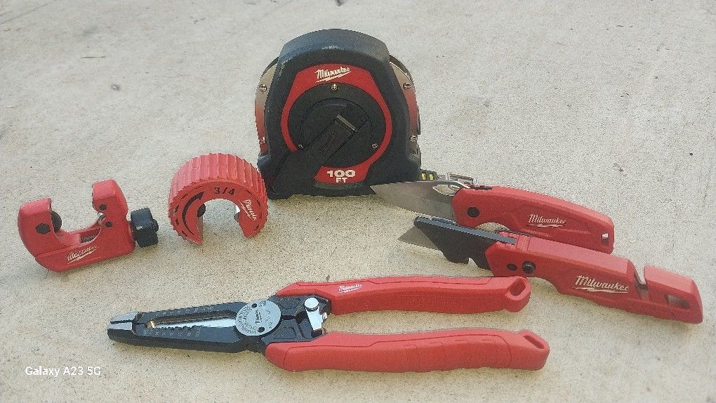 Milwaukee Hand Tools