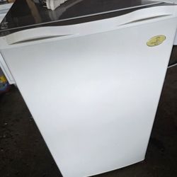 Small Fridge 