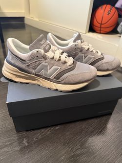 New Balance 997R Grey Sneakers – Size 5.5 Men / 7 Women
