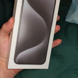 iPhone 15 Pro Max Unlocked 