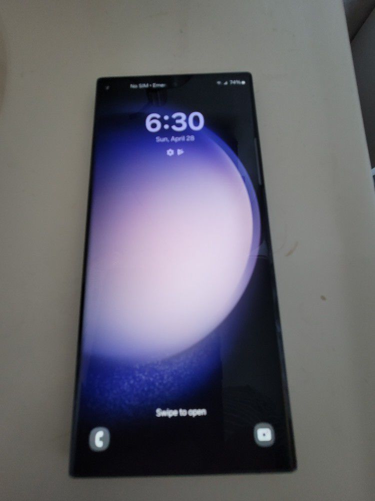 Samsung Galaxy S23 Ultra Unlocked 256gb. 
