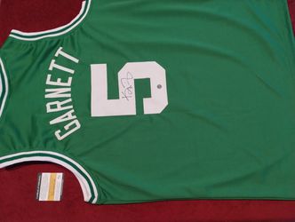 Boston Celtics Kevin Garnett Signed Green Jersey 
