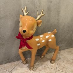 Ceramic Reindeer (Christmas Decor)