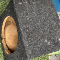 10” vented speaker box 