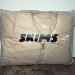 Skims North Face 2000 Retro Nutpse Jacket